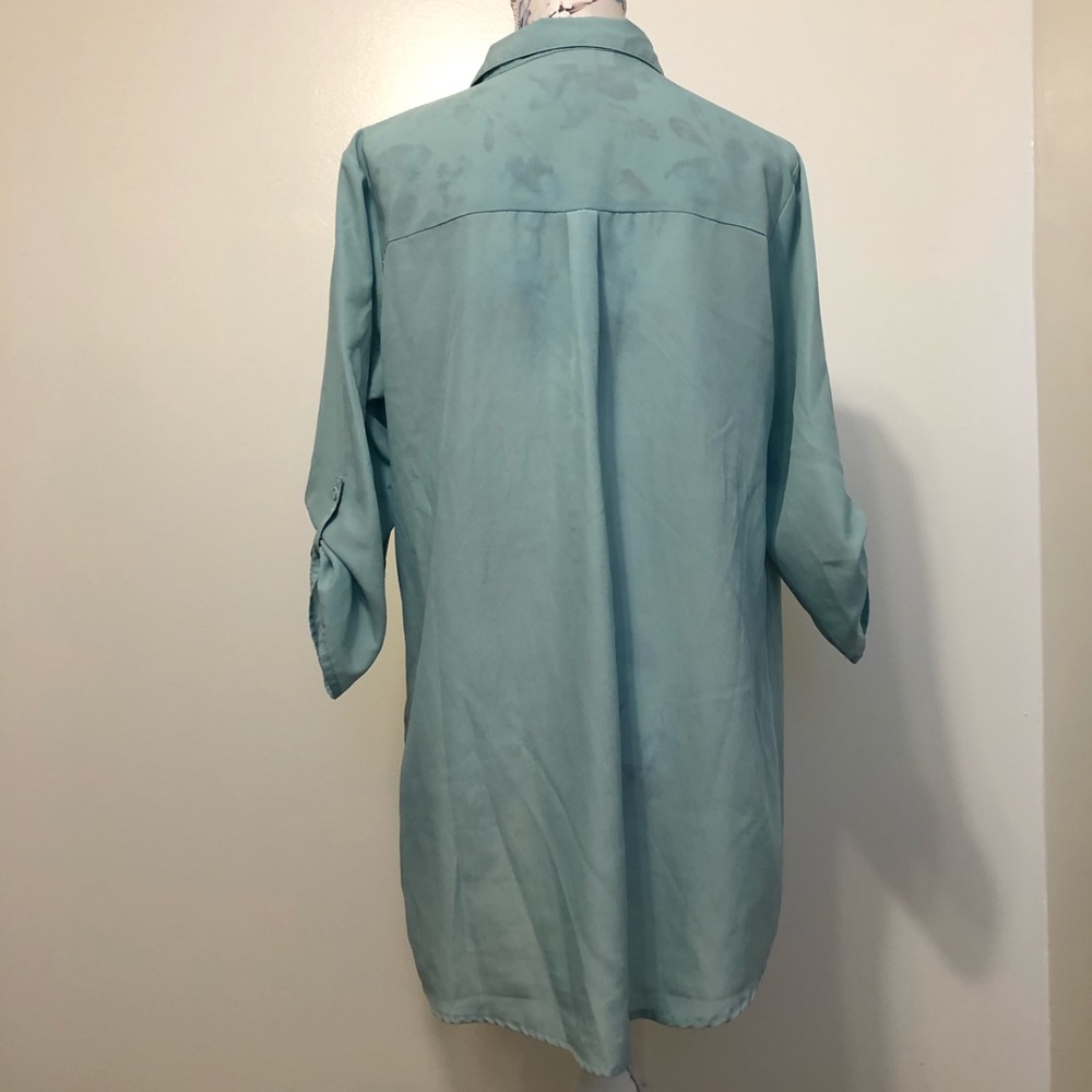 Liz Lange Maternity mint green sheer 3/4sleeve top - Picture 2 of 7